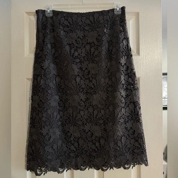 Charcoal Gray Garnet Hill Skirt. Size 10 - Picture 2 of 2